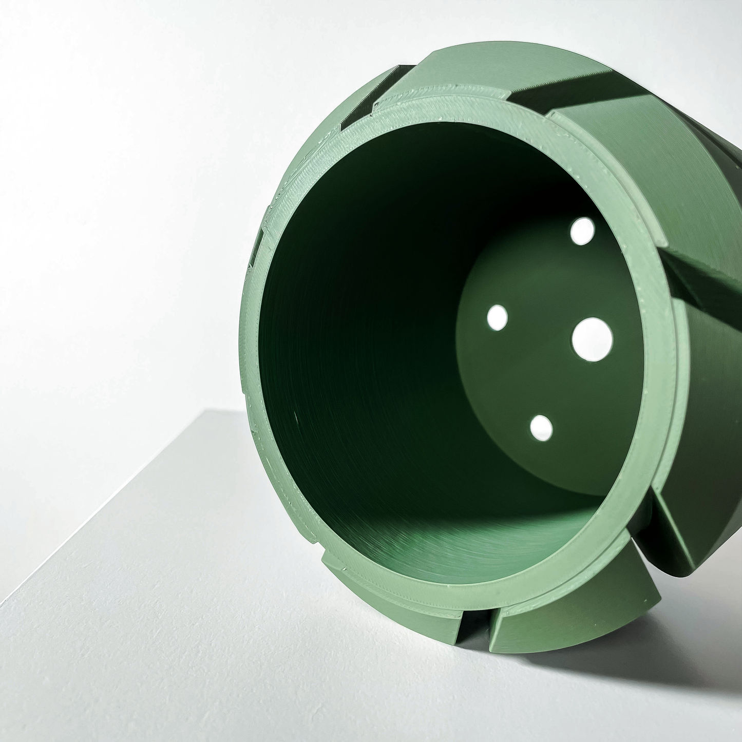 The Cens Interior Planter Pot with Drainage Tray