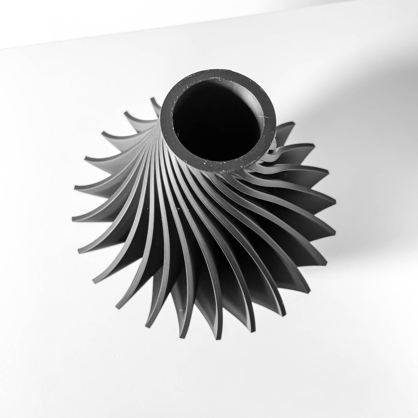 The Vamio Vase