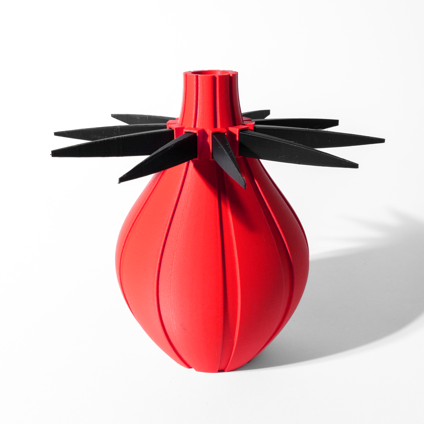The Maven Vase