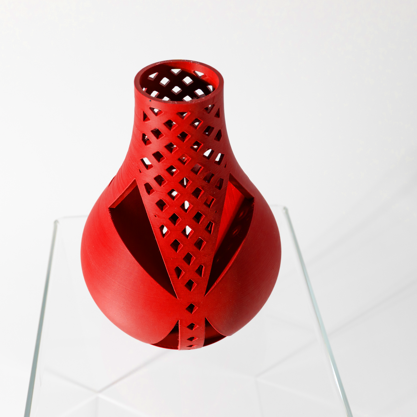 The Arin Vase