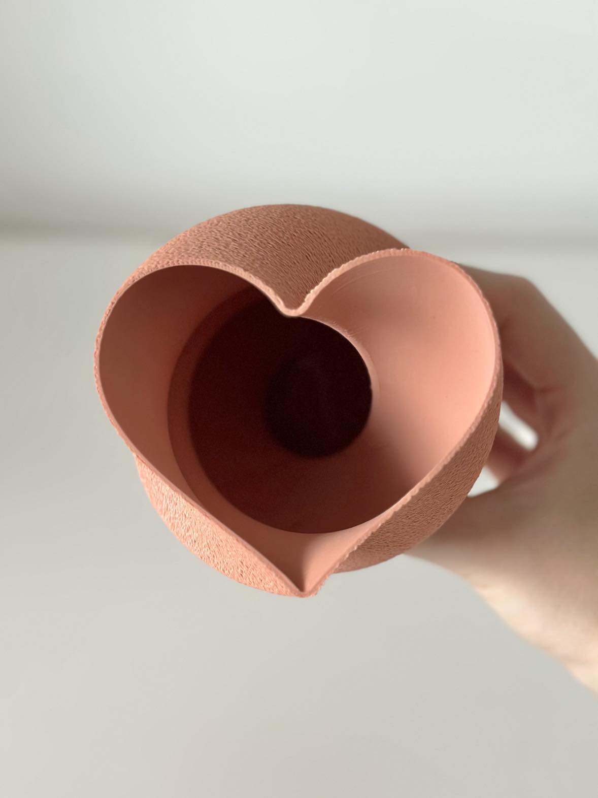 HEART TWIST vase