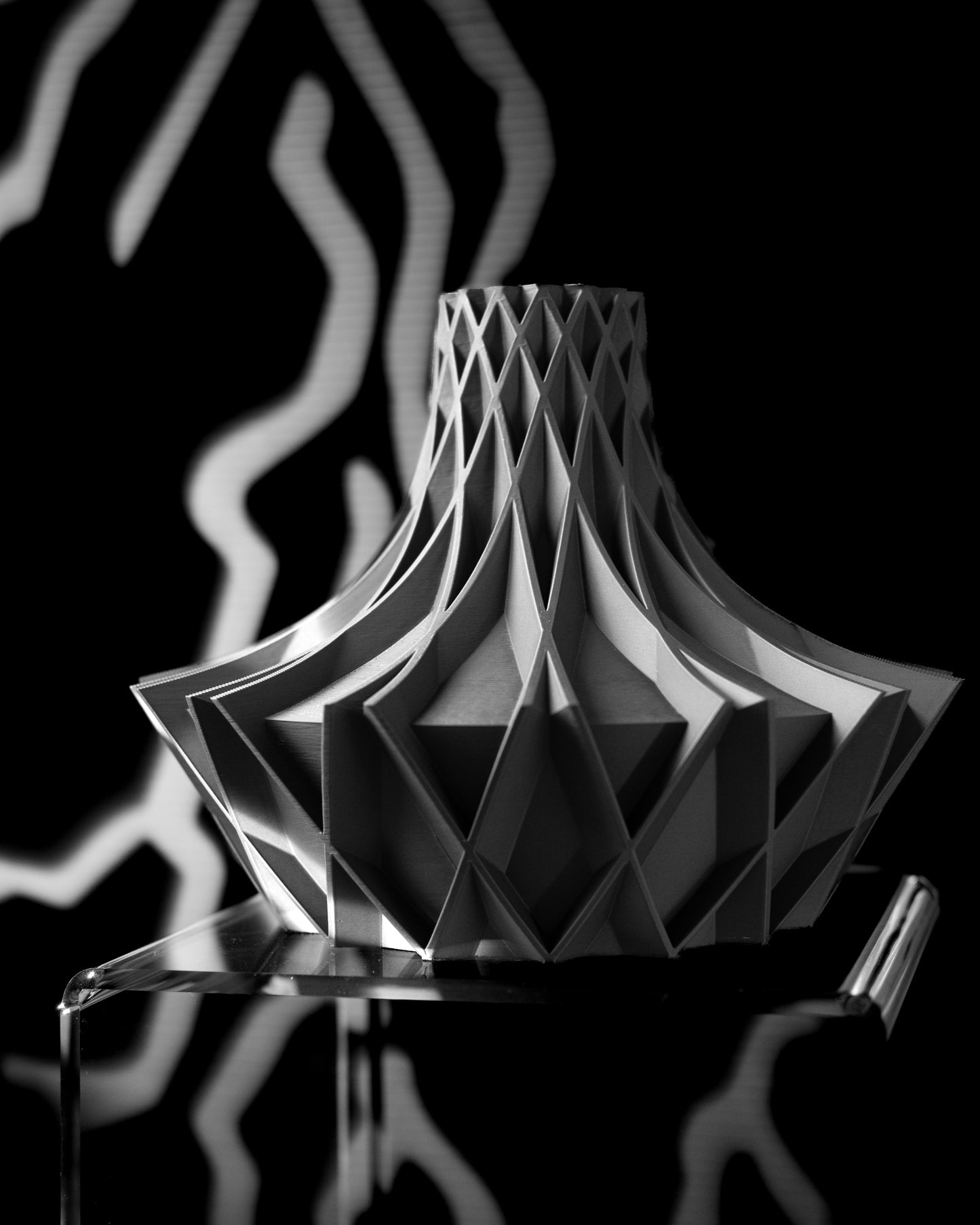 The Arkan Short Vase