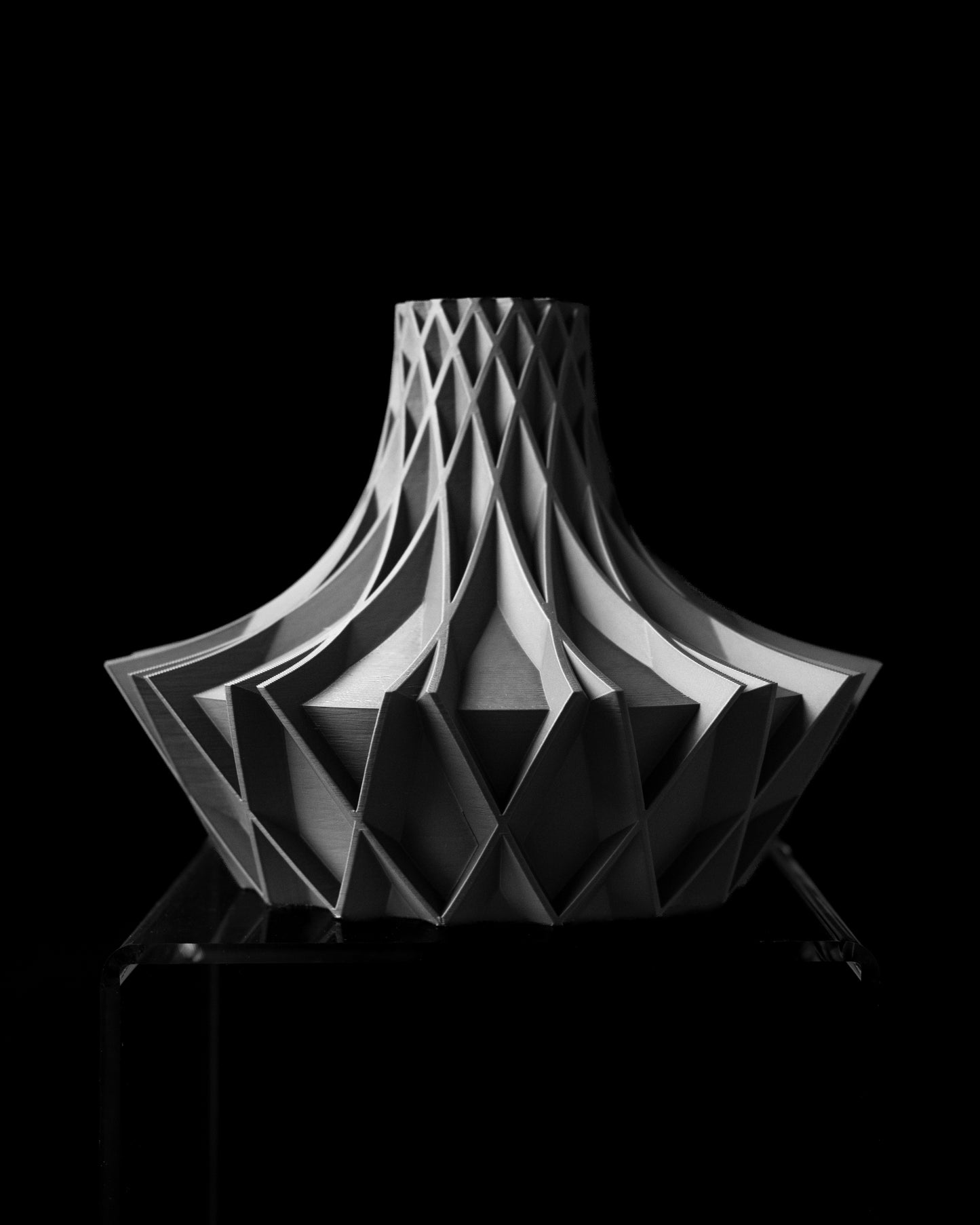 The Arkan Short Vase