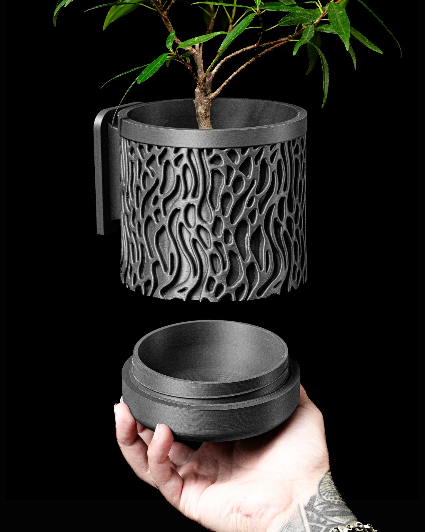 GROVE WALL PLANTER