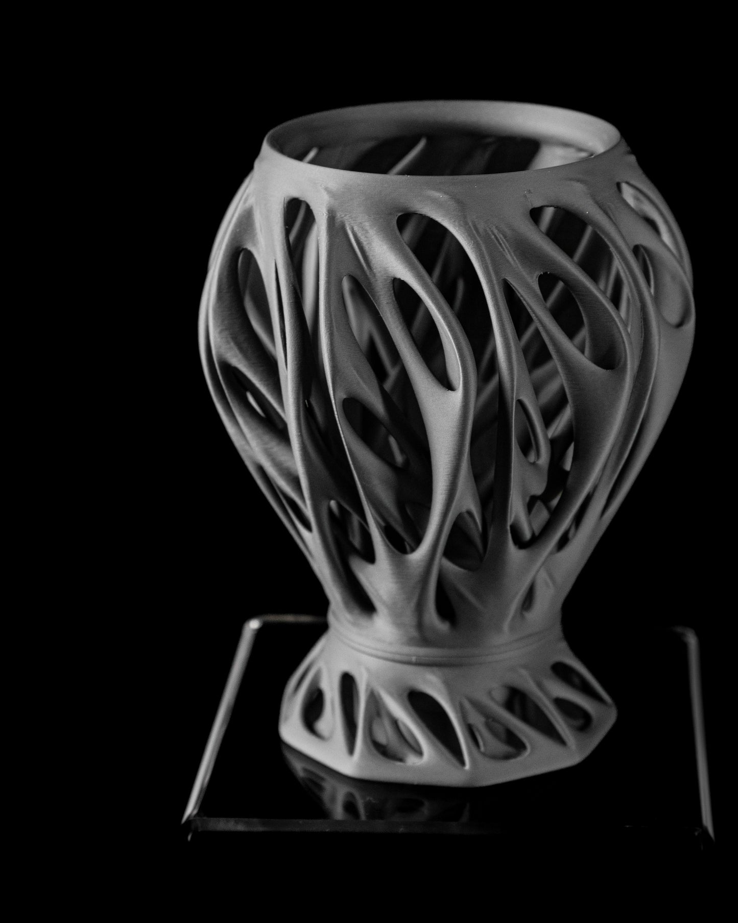 Mantis Interior Planter Pot