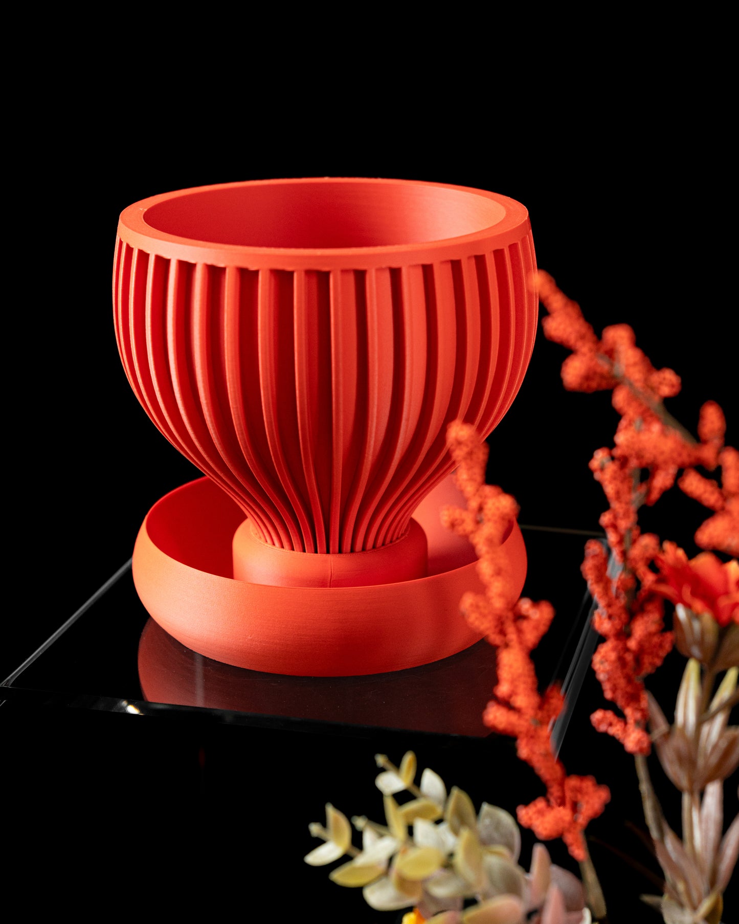 Yin interior planter