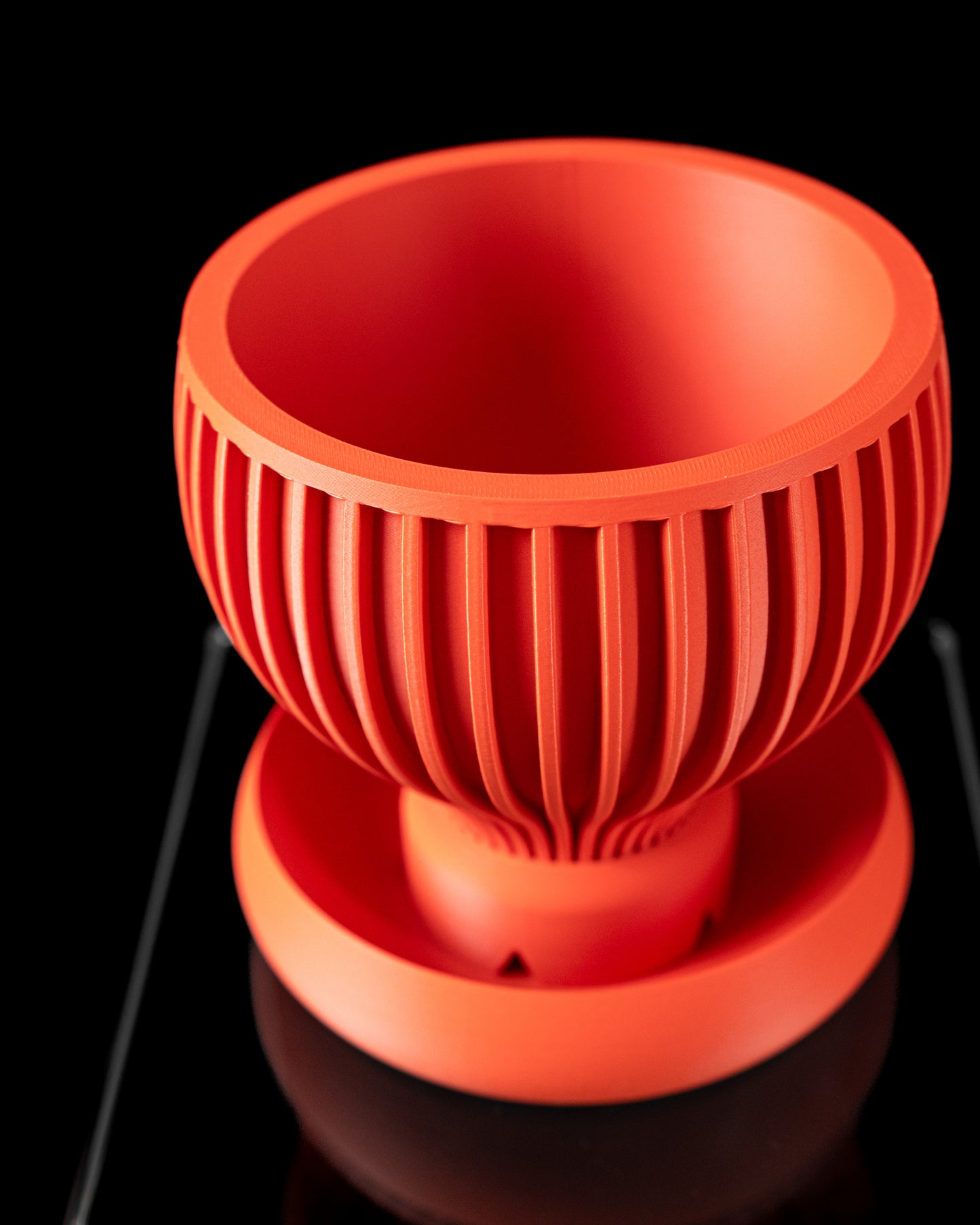 Yin interior planter