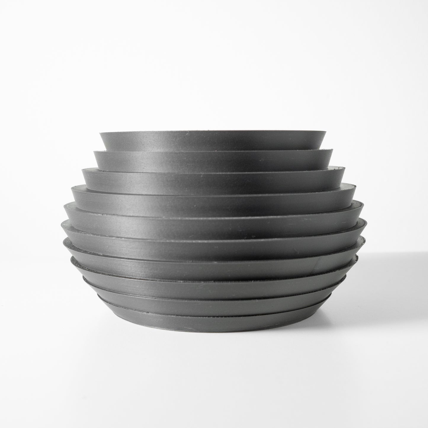 The Harno Interior Planter Pot with Drainage Tray