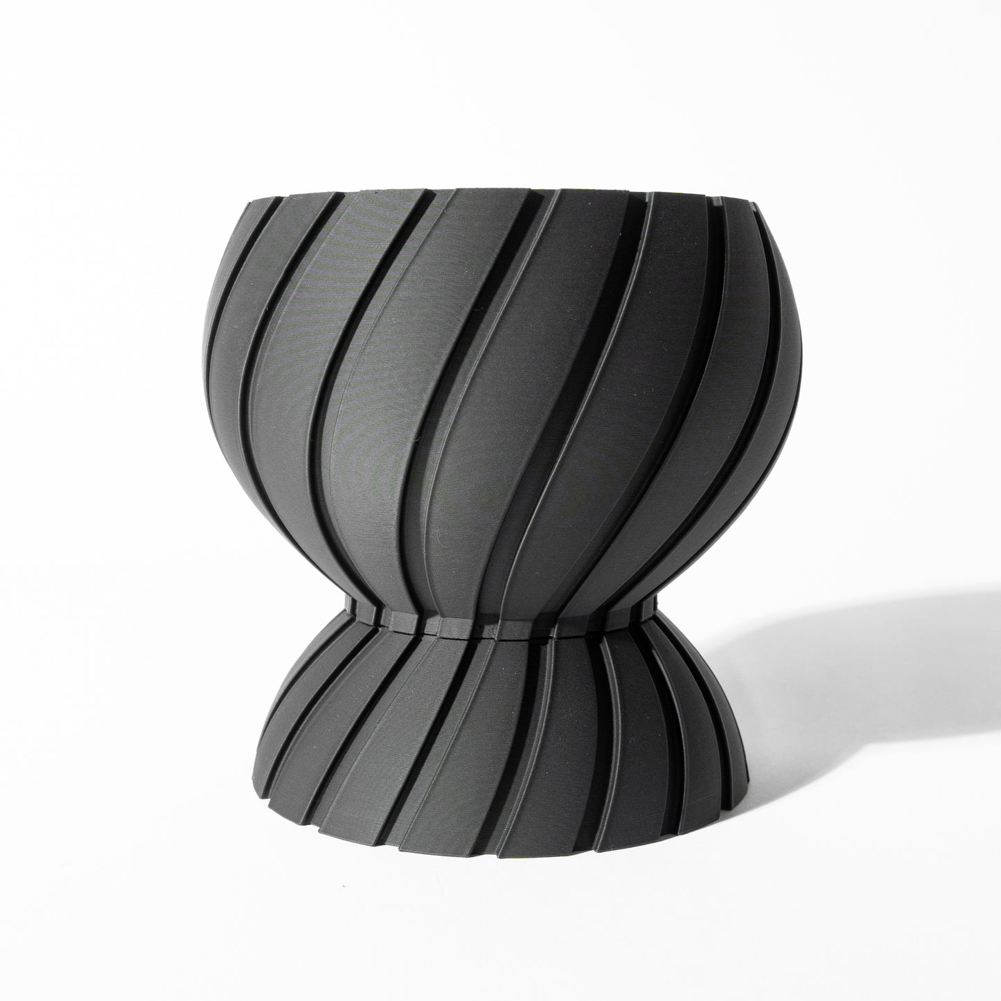 The Maki Interior Planter Pot