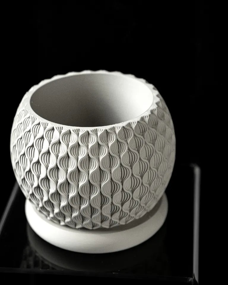 Bloom Interior planter Pot