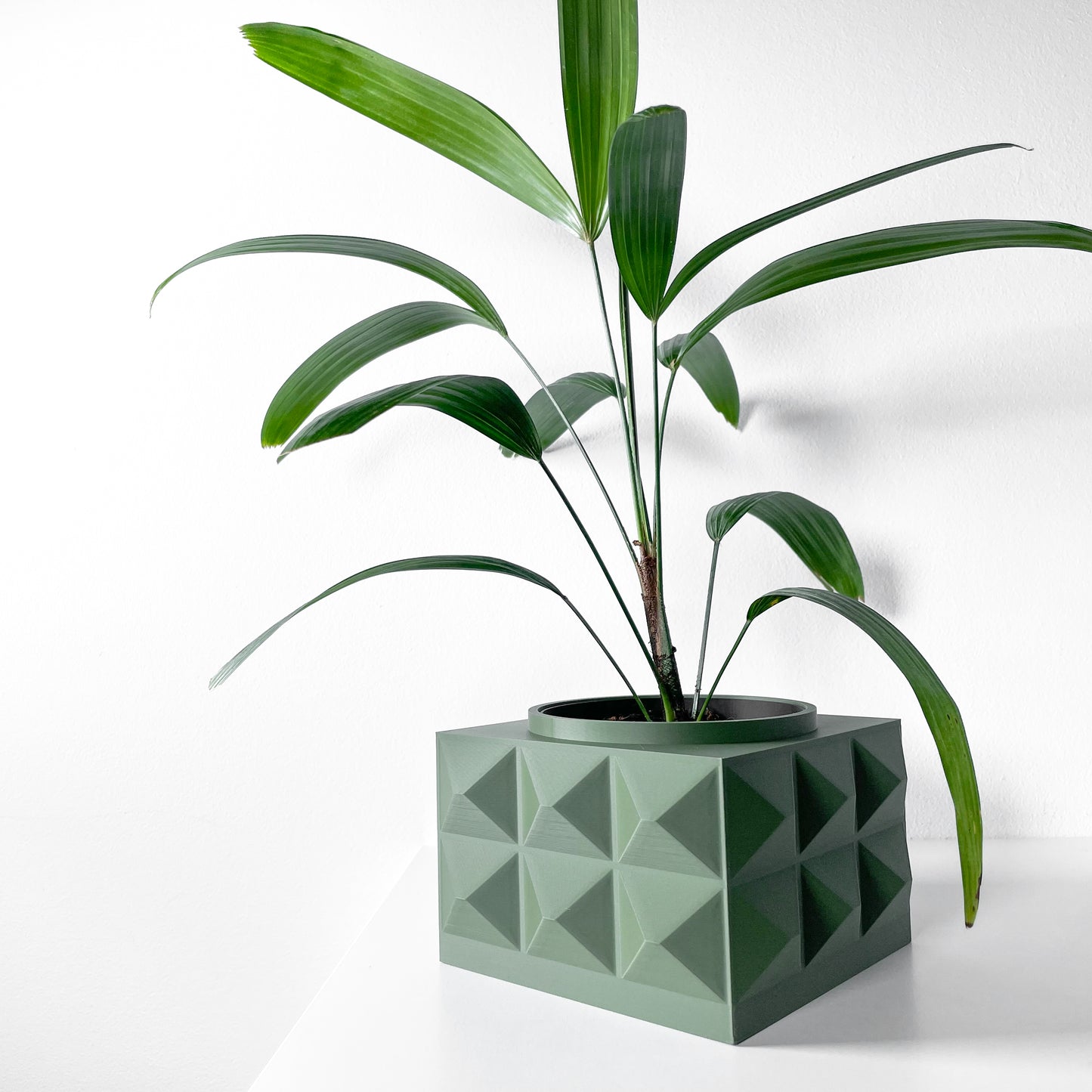 The Eldan Interior Planter Pot with Drainage Tray