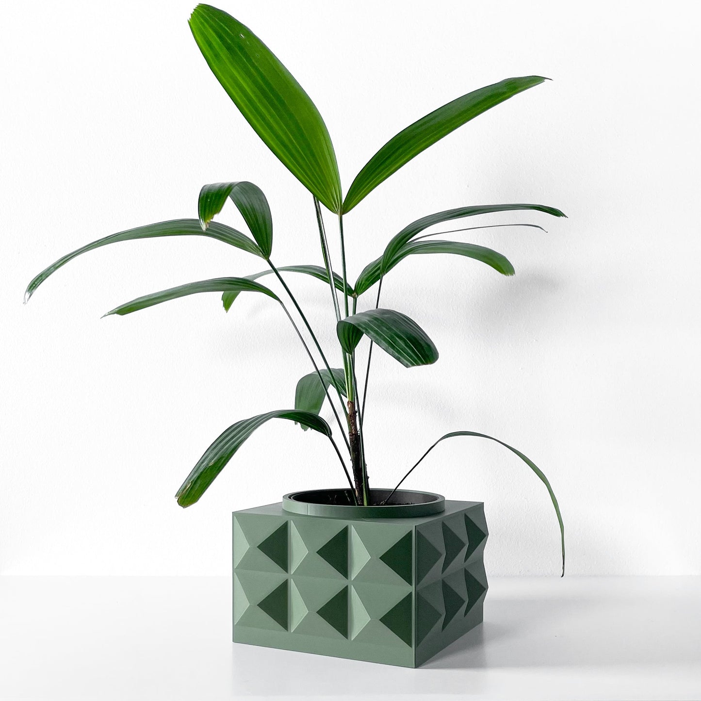 The Eldan Interior Planter Pot with Drainage Tray