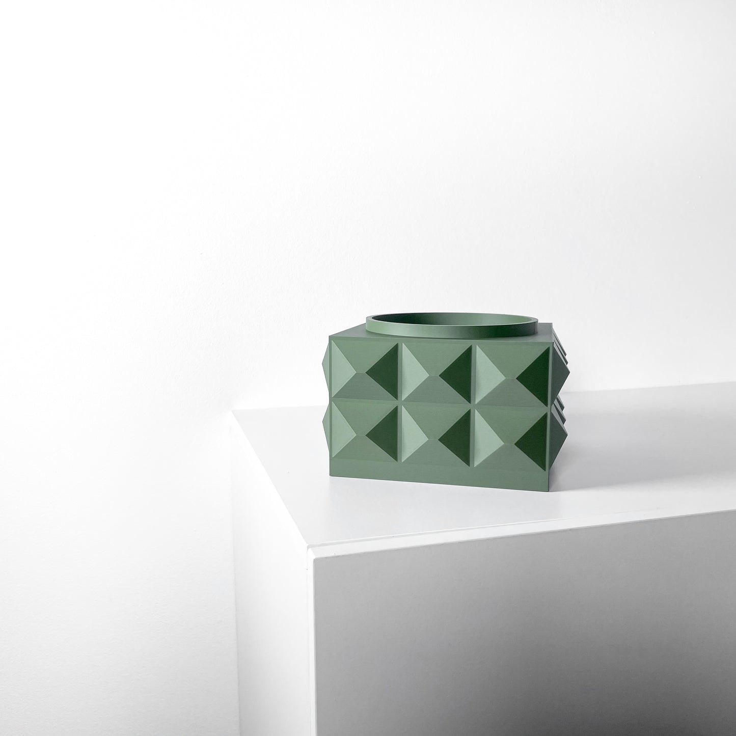 The Eldan Interior Planter Pot with Drainage Tray