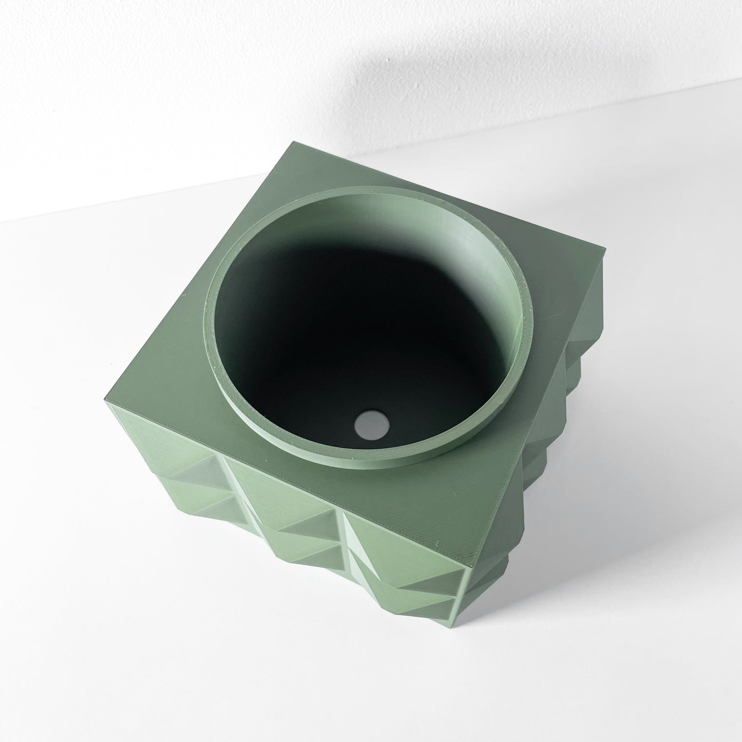 The Eldan Interior Planter Pot with Drainage Tray