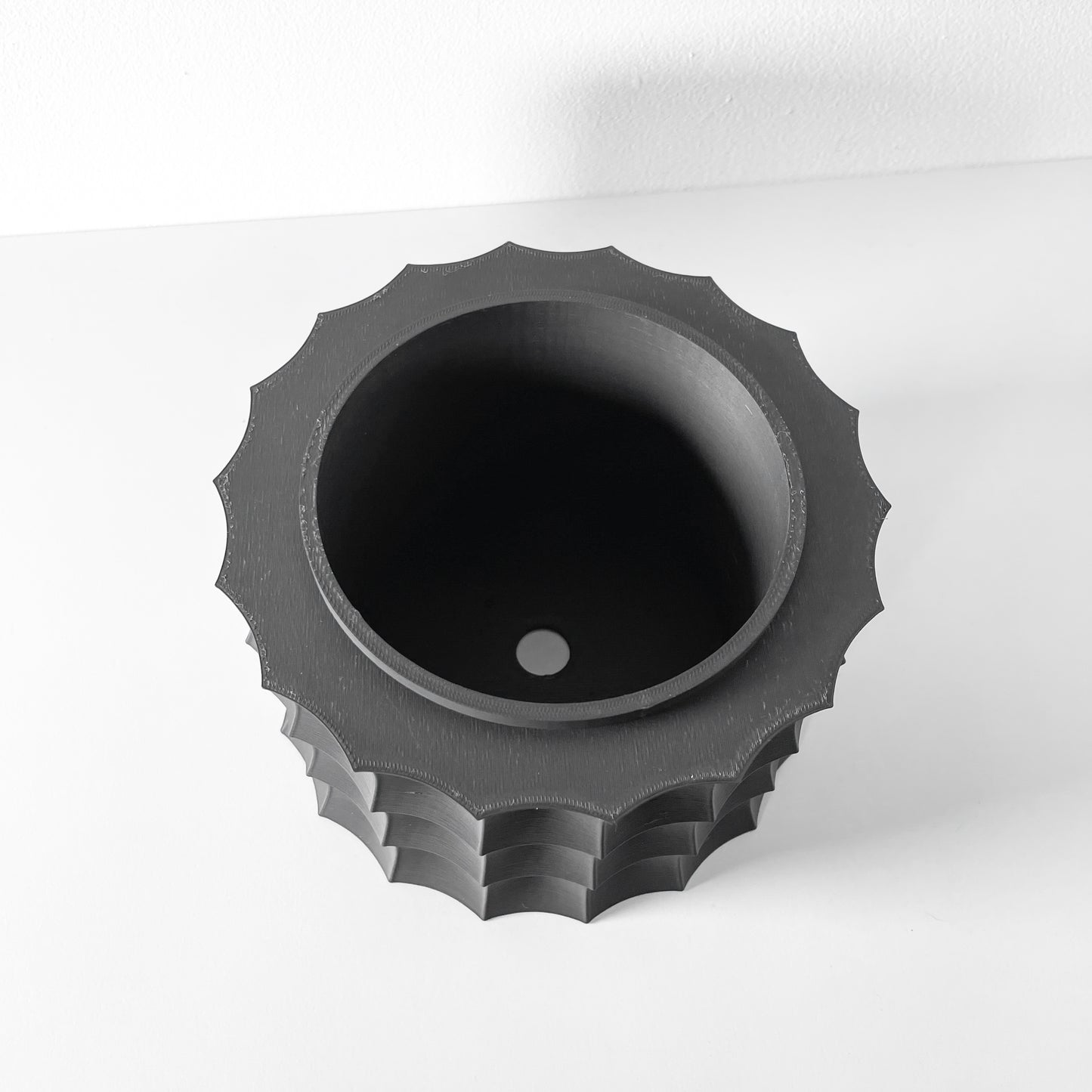 The Kivern Interior Planter Pot with Drainage Tray