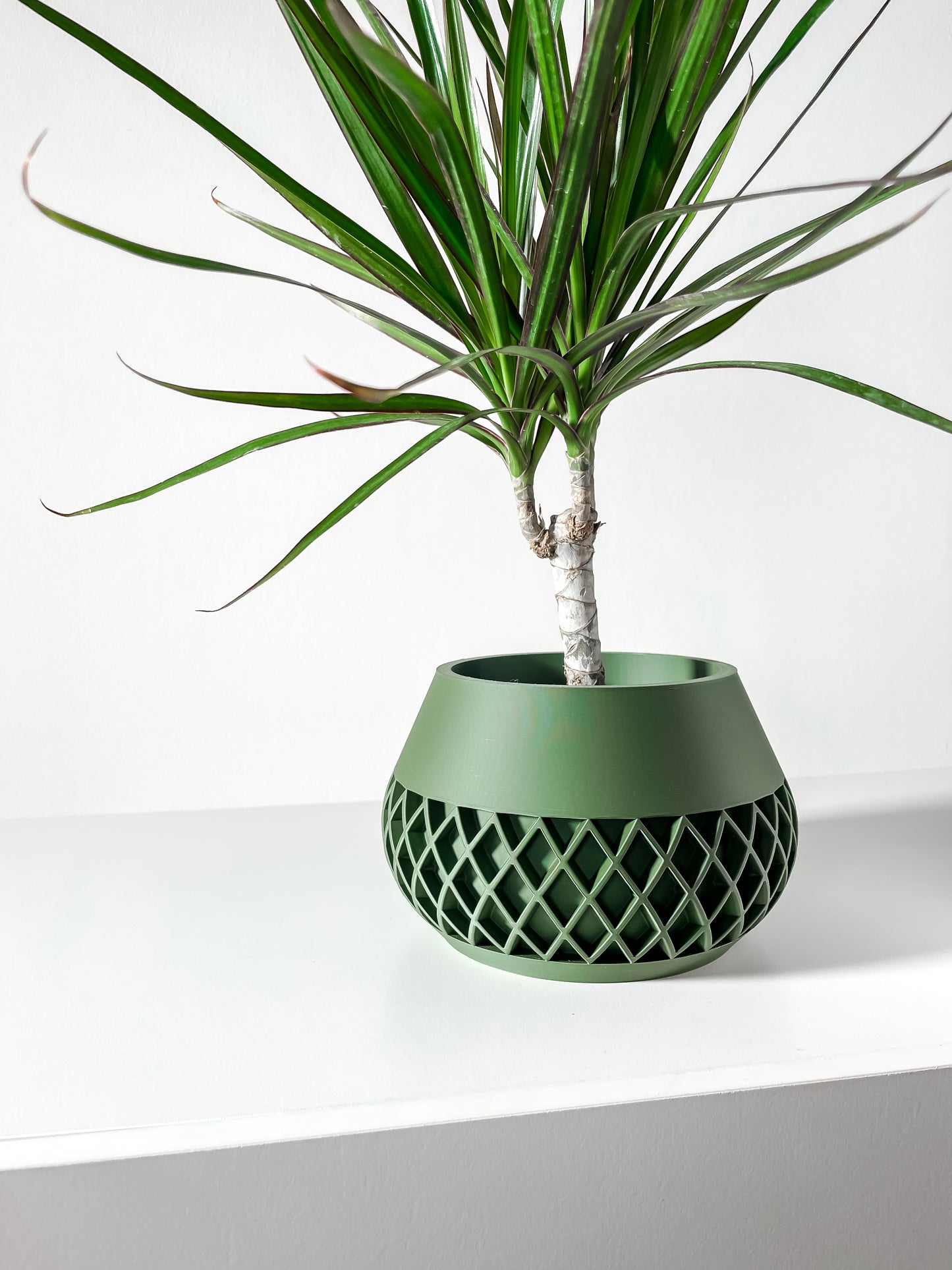 The Elson Interior Planter Pot with Drainage Tray