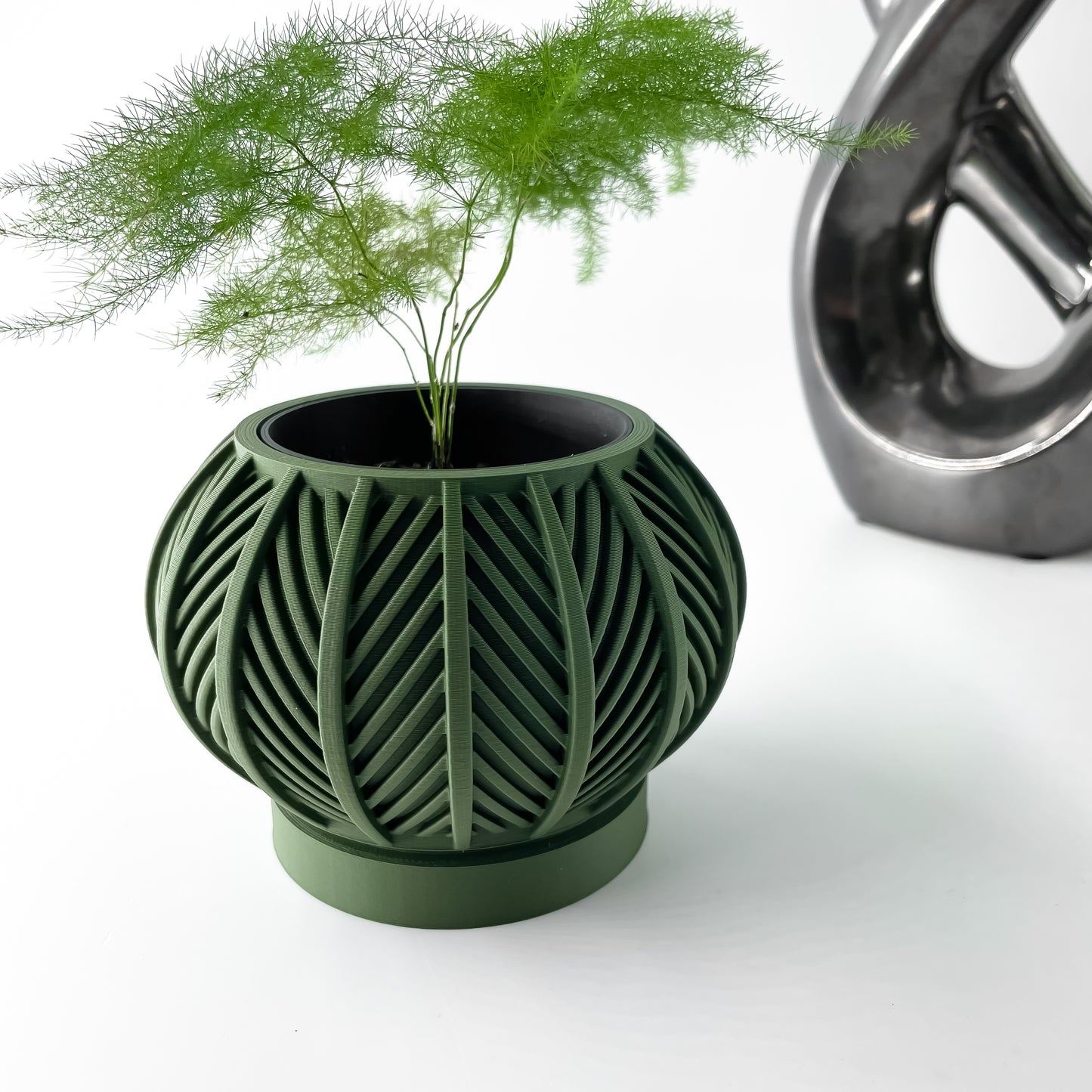The Lorv Interior Planter Pot with Drainage Tray