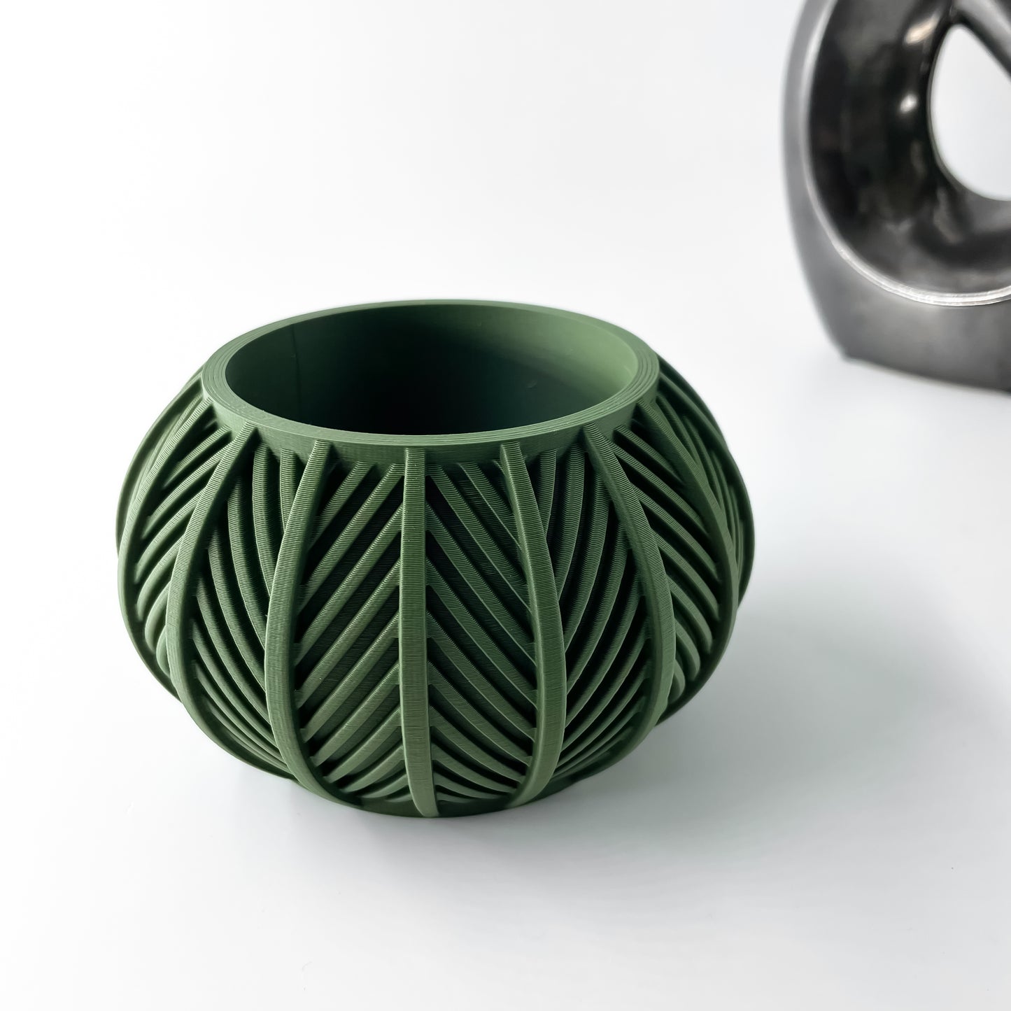The Lorv Interior Planter Pot with Drainage Tray