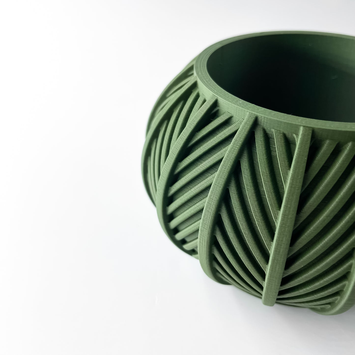 The Lorv Interior Planter Pot with Drainage Tray