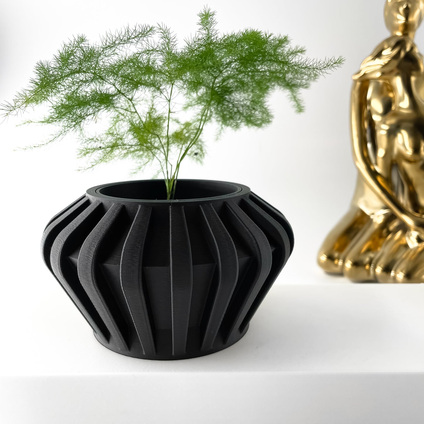 The Hino Interior Planter Pot with Drainage Tray