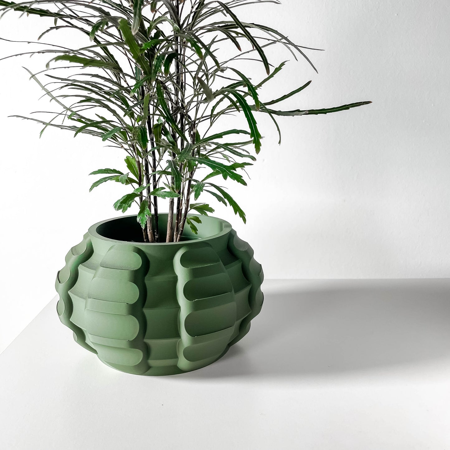 The Jute Interior Planter Pot with Drainage Tray