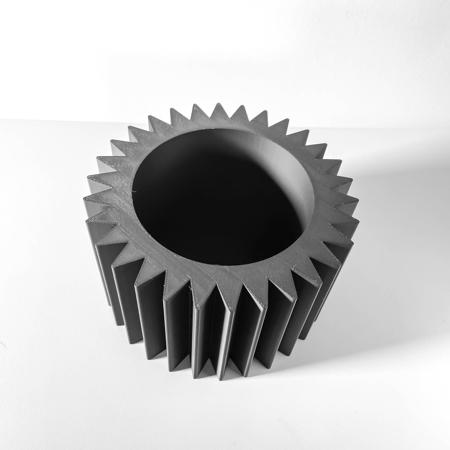 The Tuno Interior Planter Pot with Drainage Tray
