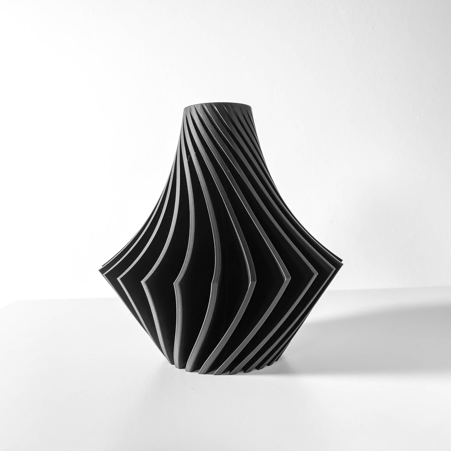 The Vamio Vase