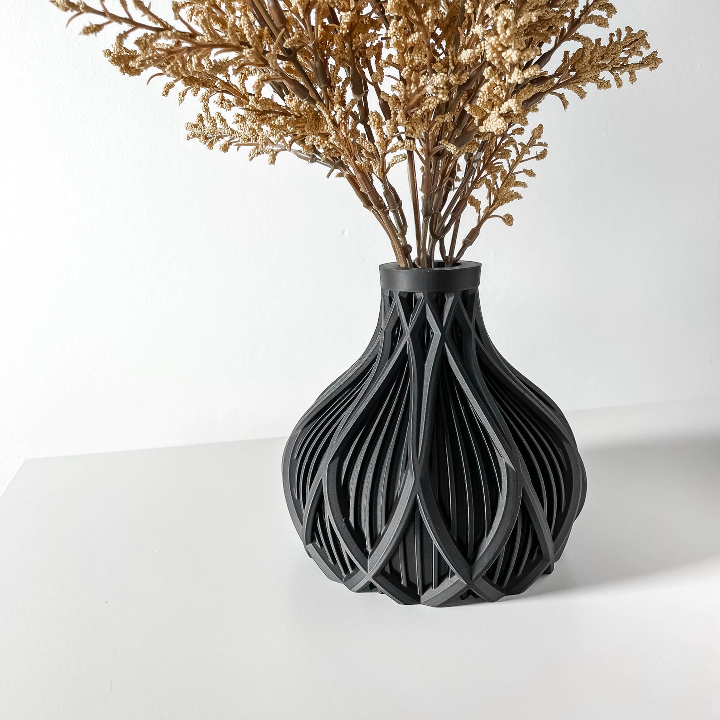 The Kami Short Vase