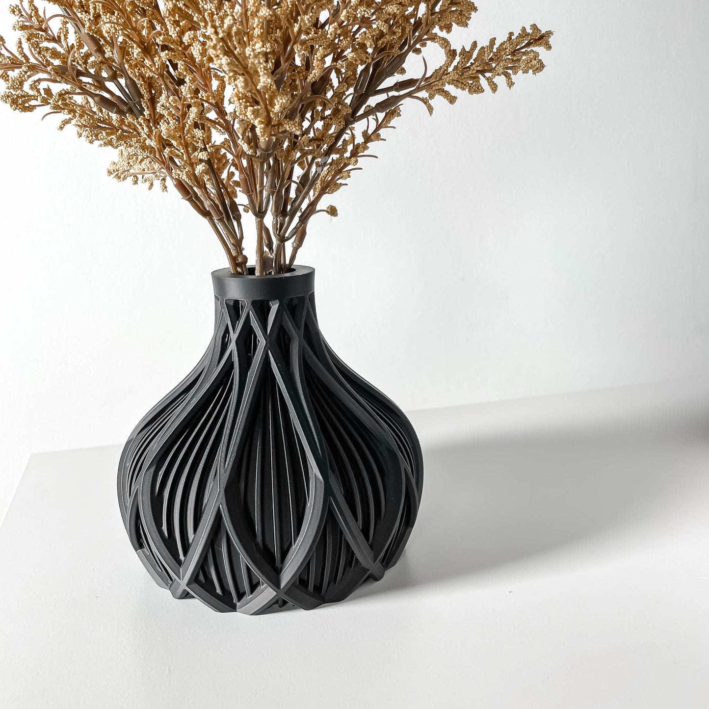 The Kami Short Vase
