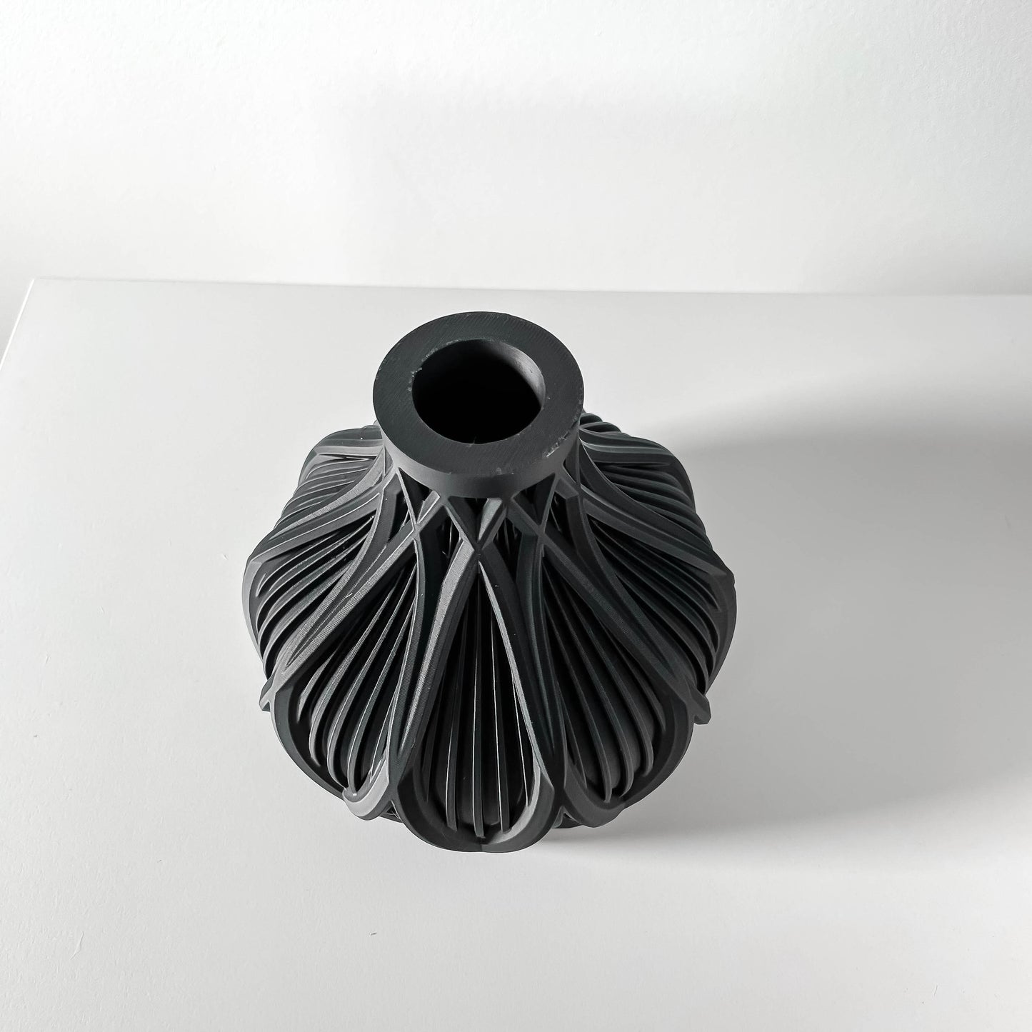 The Kami Short Vase