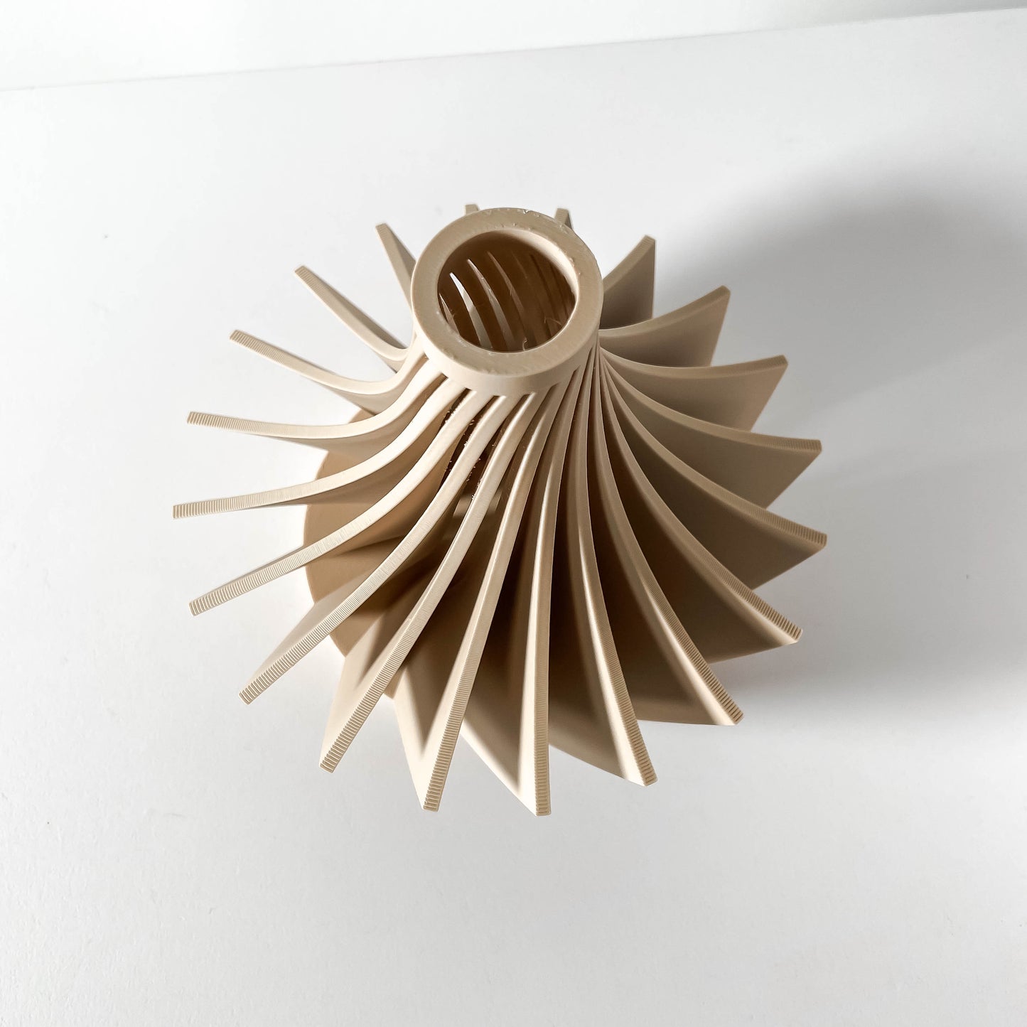 The Kario Short Vase
