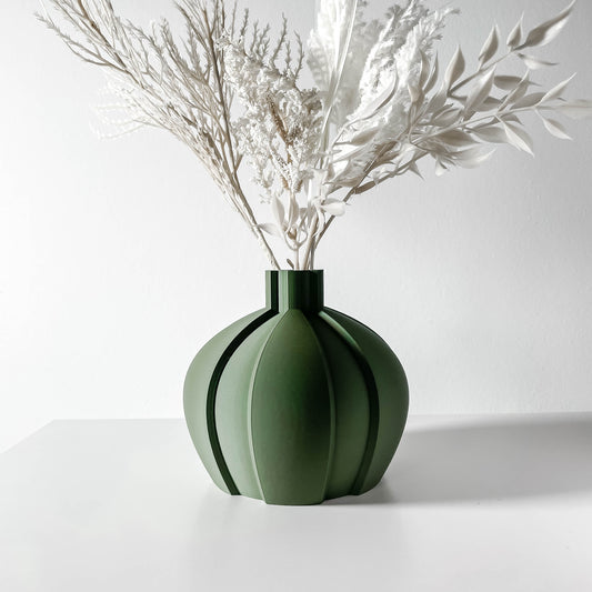 The Yomu Short Vase
